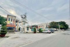 Đất mặt tiền kinh doanh gần uỷ ban p tân phong