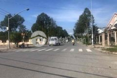 Nền thổ cư đg nhựa sau phạm hùng góc 2mt