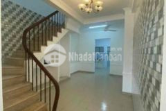 Nhà hai mặt tiền đường lớn