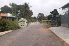 Bán lô đất sau lưng kcn chà là gần ủy ban sỗ sẵn