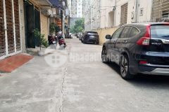Nhỉnh 5 tỷ có ngay nhà khương trung thanh xuân 50m2x5t kinh doanh đỉnh ô tô tránh 0879723702.