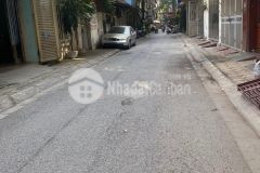 Bán nhà hoàng quốc việt, cầu giấy, hà nội. dt 40m2 x 5t, mt 5,8m. giá 9,6 tỷ