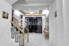 Ngộp bank gấp bán nhà 2 tầng đường lò gốm hẻm 5m2 50m2 tiềm năng cho thuê cao khu vự