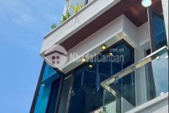 Nhỉnh 4 tỷ nhà mới cứng trần khát chân hai bà trưng 35m2 4 tầng