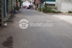 Bán đất mặt đường tràng an tt chúc sơn chia 2 lô