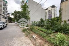 Bán nhanh 68m2 đất đấu giá tổ 8 thạch bàn 6 8 tỷ