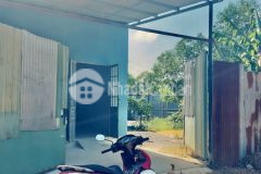Kẹt tiền bán gấp nhà long bình, dt đất 300m2, giá 1.080 tỷ nhà 100m2, đường xh thông