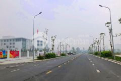 Chủ nhà chuyển sang nước ngoài bán mảnh đất liền kề tại khu tđc trâu quỳ đường 25m