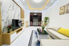 Bán nhà lạc long quân, cầu giấy, hà nội. dt 42m2 x 4t, mt 4m. giá 4.98 tỷ.