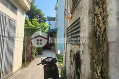 Bán đất tặng nhà 40m2 tại tt văn điển, sổ đỏ, ngõ nông chưa đến 2 tỷ.