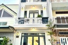 Nhà 2 lầu đs 8 khu văn hoá tây đô tp cần thơ