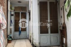 Nhà hẻm 50m2 q trung p11 không ngập an ninh