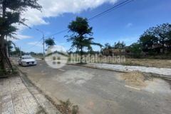 Đất trung tâm giá rẻ thổ cư 100