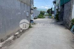 Cần bán gấp nhà 4 phòng ngủ gần chợ phú sơn