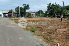 Đất hẻm nhựa 6m đường dt 782 giá 750tr200m2