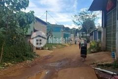 Bán lô mặt tiền chợ dt 135m2 tc 50m2 giá 1 5 tỷ