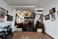 Bán nhà 1 trệt 2 lầu mặt tiền ngô văn năm