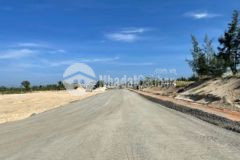 Cần bán gấp lô đất trục đường lớn 27m kề sông