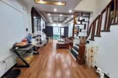 Bán nhà minh khai hai bà trưng 80m x 4t, nhỉnh 6.7 tỷ, ô tô đỗ cổng.