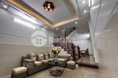 Bán nhà ngõ 58 đào tấn, ba đình, 6 ngủ, gần phố, giá 5.95 tỷ.