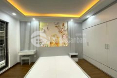 Bán nhà ngõ 612 đê la thành, 38m2 6t, nhà đẹp ở ngay, giá 4,5 tỷ. lh 034.915.7982.