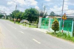 Bán nhà mặt tiền vị trí kinh doanh buôn bán