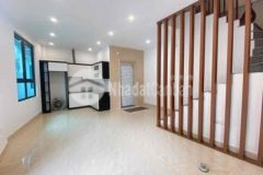 Toà nhà thang máy 2p ra phạm văn đồng ở sướng