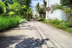 Nền sát bệnh viện đa khoa đang xây dựng