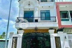 Nhà ngay công viên 1t2l 250m2 sổ hồng nam long 2