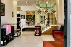 Cần bán gấp nhà 2 tầng cù chính lan