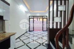 Bán nhà phúc lợi long biên 31m2 oto đỗ cửa giá 5.6tỷ