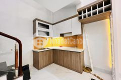 Nhà cực đẹp ngõ 230 lạc trung. ô tô cách nhà 15m, kinh doanh nhỏ. dt 40m2 x5t giá 5.2 tỷ