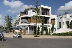 Bán nhà góc 2mt 170m2 8 5x22m kđt thăng long home