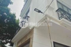 Nhỉnh 3 tỷ nhỏ về ở ngay cách 10m ra bãi gửi xe