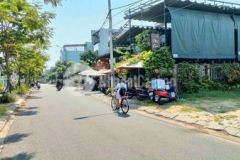 Cần bán gấp hai lô đất đối diện chợ đông phú