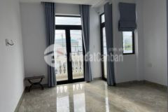 Bán nhà 2 mặt tiền đường lê hồng phong nt