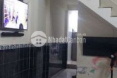 Nhà mê lững đúc đối diện công viên