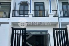 Bán nhà 1tr1l 85m2 shtc chỉ 1tỷ 930tr xã bình lợi