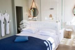 Bán nhà 1 tầng 1 lửng mặt tiền cách mạng tháng 8