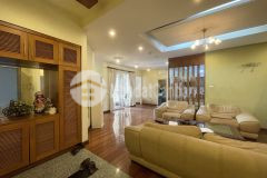 Bán gấp căn hộ chung cư m3 m4 nguyễn chí thanh, đống đa, dt 130m2, 3 ngủ, lô góc, view mặt phố