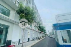 Cần bán nhà lững 3 lầu khu quận bình tân shr