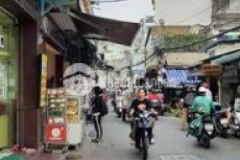 Nhà siêu phẩm mặt tiền 12m đối diện chợ