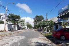 Bán lô đất đường 27m sát biển