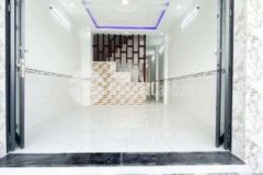 Nhà mới xây xong chờ khách vào ăn tết