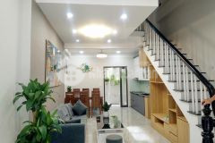 Bán nhà phố đức giang, gần phố, ô tô dừng đỗ 45m2x3t mt 4m nhỉnh 3 tỷ