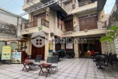 Biệt thự đg phạm hùng bình chánh 10x20 3 tầng