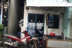 Sale sập sàn bánh rẻ banh nóc hẻm xe hơi