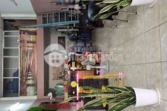 Cần sang quán cà phê gấp