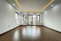 Nhà cầu giấyô tô tránhlô góckinh doanh đỉnh