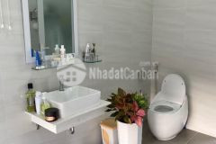 Nhà lê lơi, diện tích 55m2, nhà 2 mặt hẻm thoáng sáng.